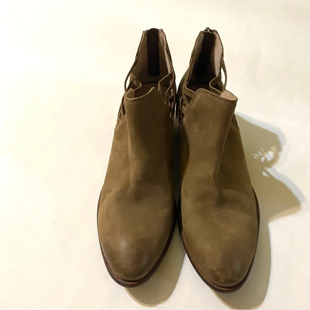 Seychelles Women's  Tan Ankle Boots